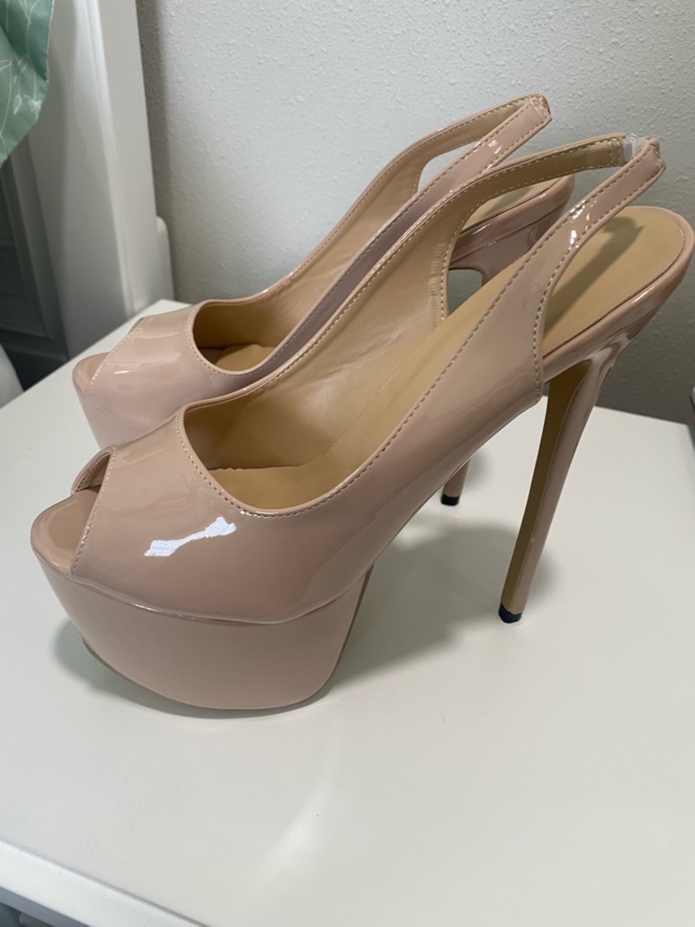 Women's Nude Patent Platform Slingback Heels - Picture 3 of 6